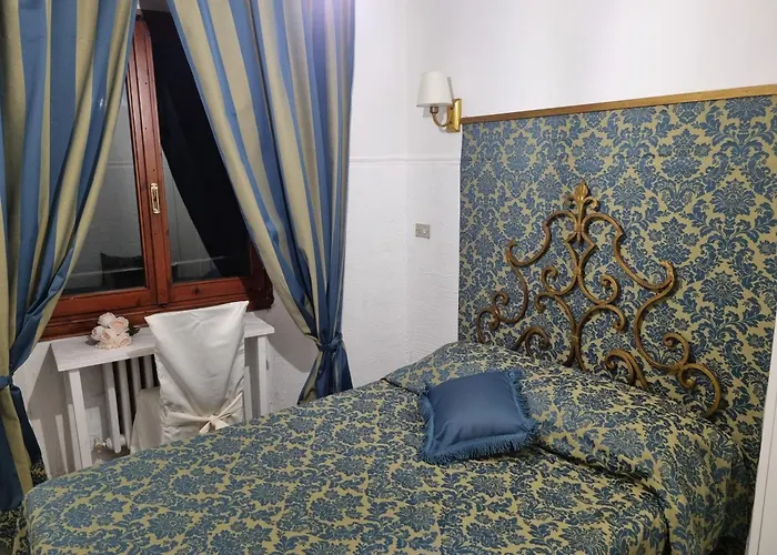 La Sede Dell'Arte Monolocale Studio E Camere In Torre Medievale Vicino A Duomo E Piazza Signoria